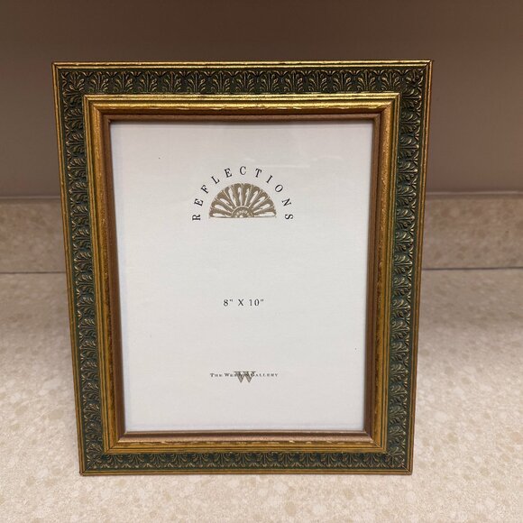 The Weston Gallery Reflections 8 x 10 Picture Frame - Picture 1 of 5